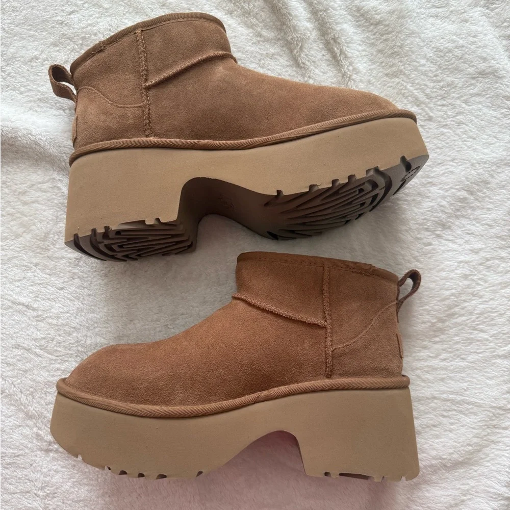 Uggs Brown Suede Platform Ankle Boots size 8 - Picture 6 of 8